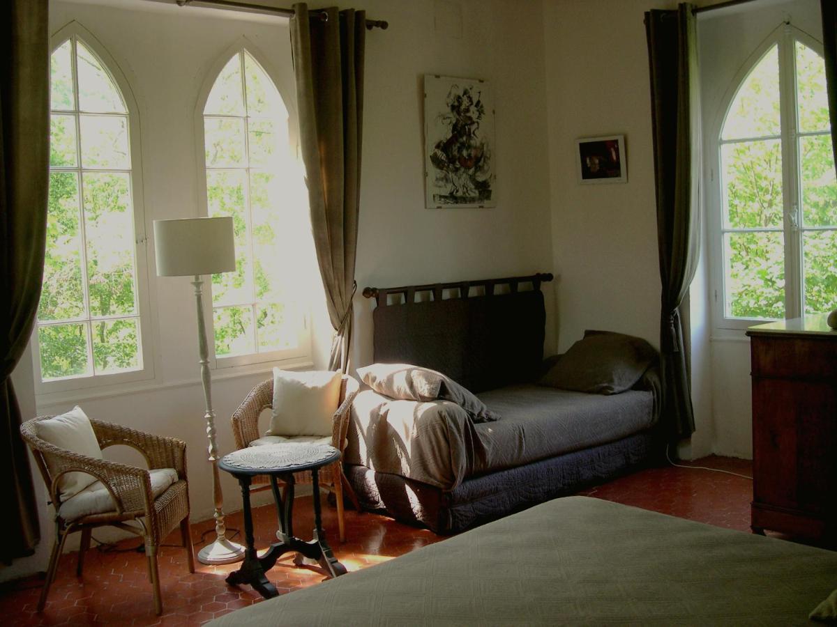 Domaine Du Parais Bed & Breakfast